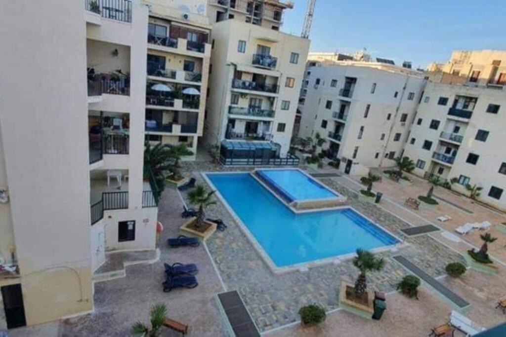 Deluxe Apartment With Pool In The Heart Of St Pauls Bay San Pawl il-Baħar Extérieur photo